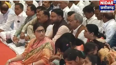 स्मृति ईरानी छत्तीसगढ़ दौरे पर: भाजपा कार्यालय में सिर्फ बुलाए गए लोगों को एंट्री